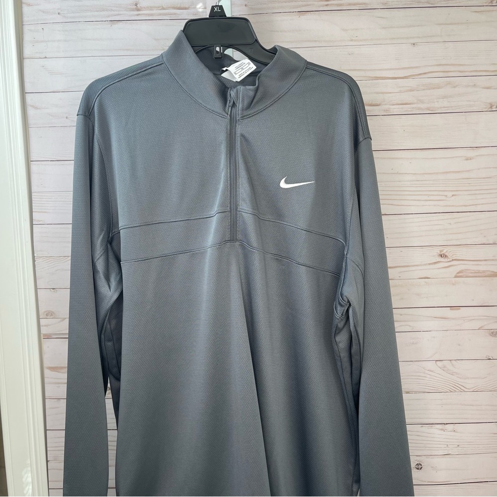 Men's Size XL Gray Nike Golf 1/4 Zip Long Sleeve Pullover